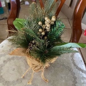 Holiday Arrangement (m&k)